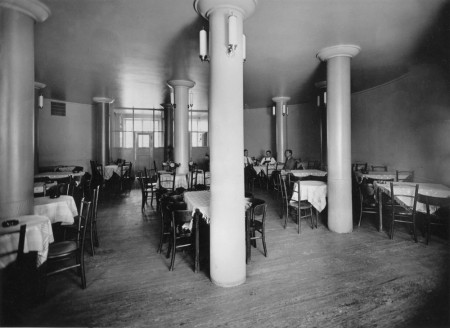 Työväentalon ravintola vuonna 1930. Kuva Alvar Aalto -museo.